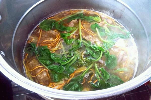 虫草肥牛菠菜汤的做法图解7