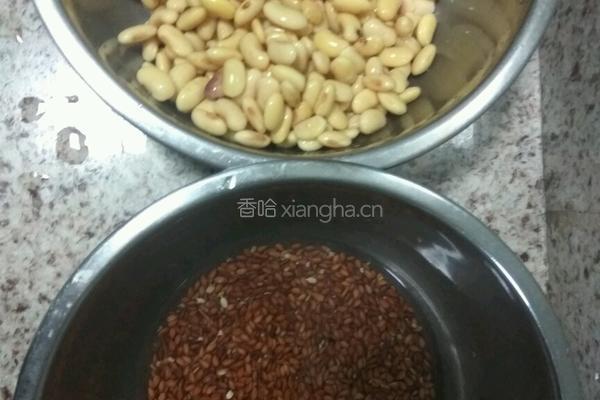 亚麻籽豆浆的做法图解1