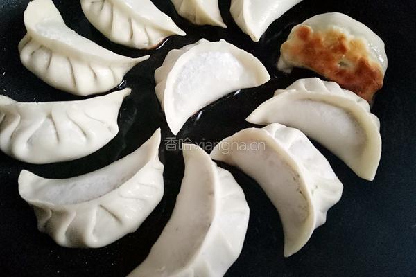 鸡蛋抱饺的做法图解4