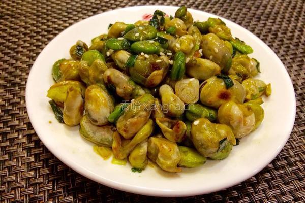 葱炒蚕豆的做法图解8