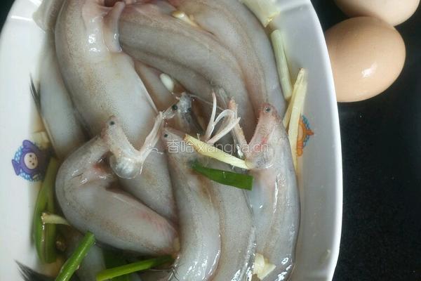 酥脆椒盐豆腐鱼水潺的做法图解2