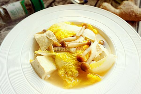 豆腐白菜蟹味菇汤的做法图解6
