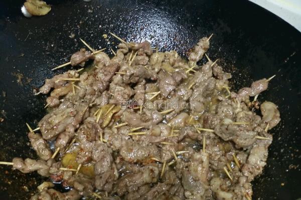 牙签羊肉串的做法图解3