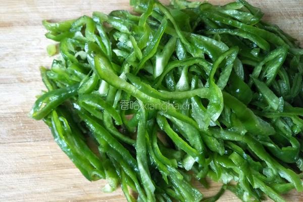 青椒肉丝的做法图解2