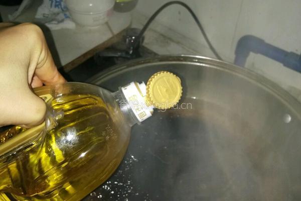 家常菜烫韭菜的做法图解1