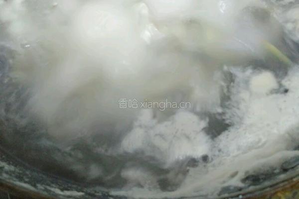 清炖鳕鱼豆腐汤的做法图解5