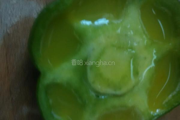 青椒蒸蛋黄的做法图解4