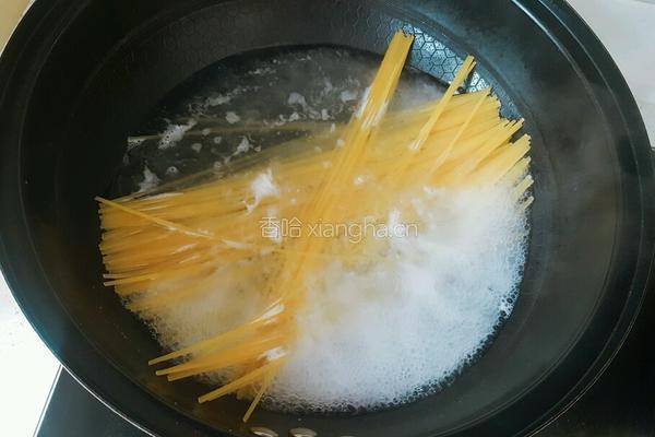 意面煎蛋的做法图解4