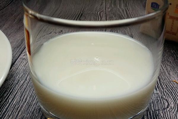 奥利奥酸奶的做法图解1