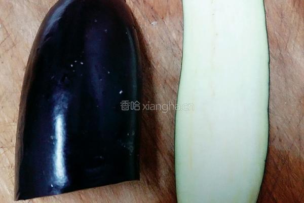 西红柿浇汁茄子的做法图解2