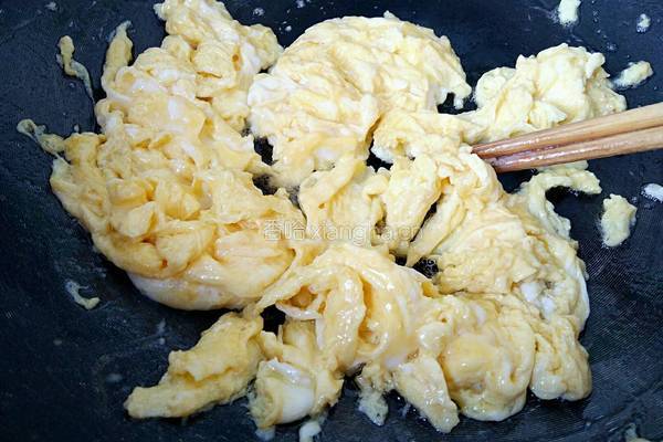 荠菜素饺子馅的做法图解3