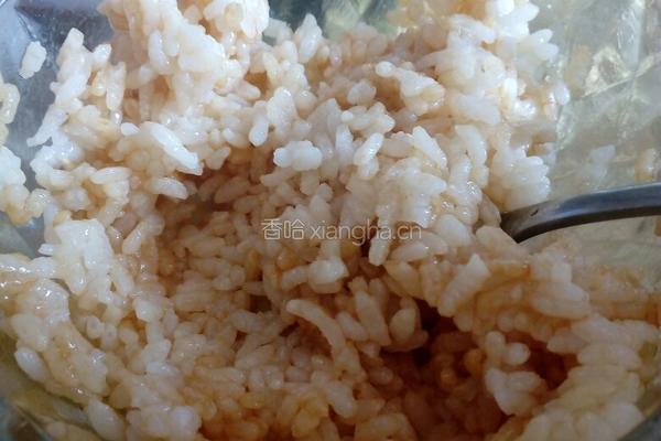 三角紫菜包饭的做法图解1