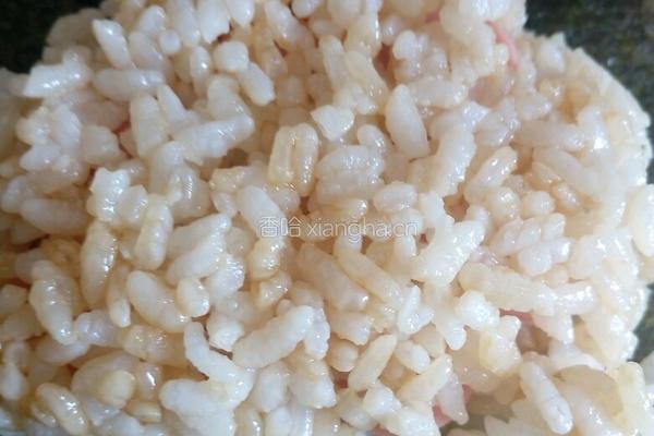三角紫菜包饭的做法图解4