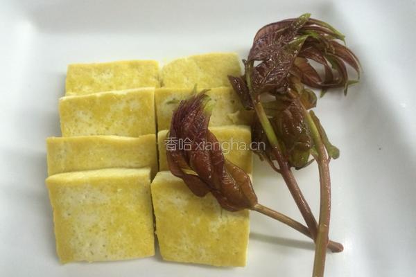 香椿煎豆腐的做法图解5