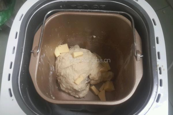 墨西哥葡萄干小面包的做法图解2