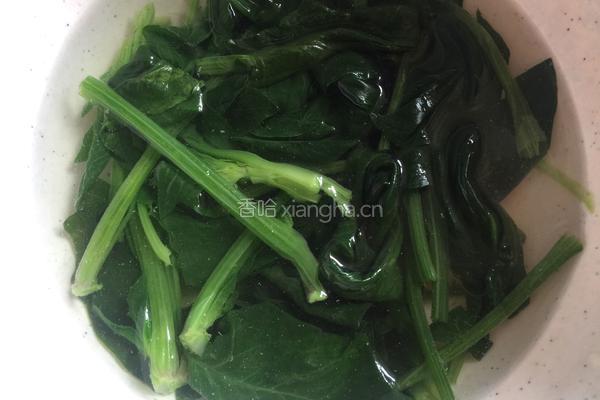 牛肉菠菜面的做法图解3