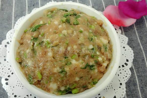 猪肉香菜馅小馄饨的做法图解4