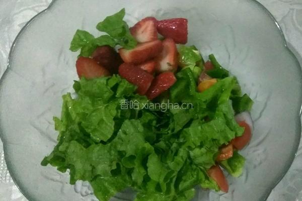奶油甜味蔬果沙拉的做法图解2