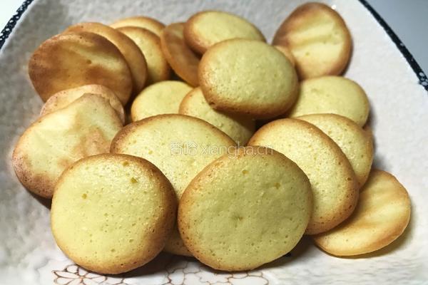营养师改良配方:无油、无糖蛋黄小饼干,给小朋友做健康小零食