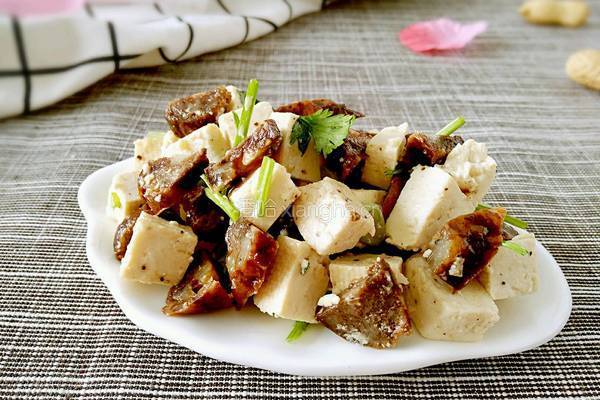 香肠拌豆腐的做法图解7