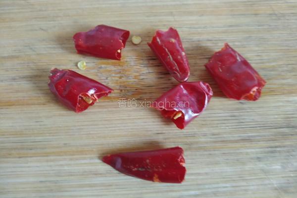 小红虾煎鹅蛋的做法图解4