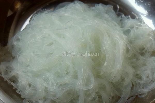 绿豆芽拌粉丝的做法图解5