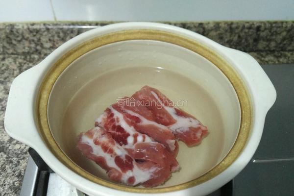 笋干排骨汤的做法图解4