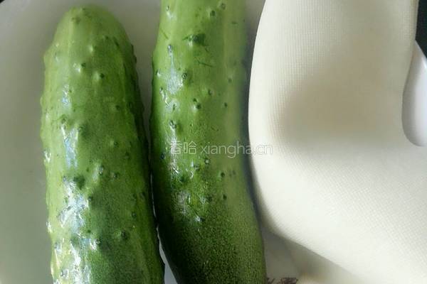 黄瓜拌豆片的做法图解1