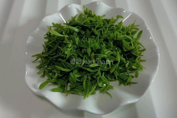 柳芽鸡蛋煎饼的做法图解1