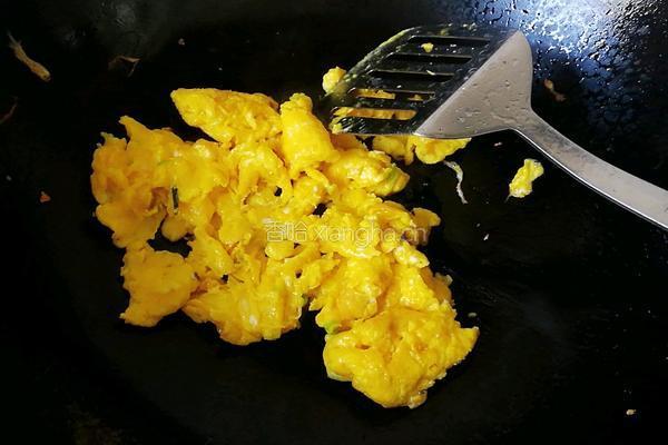 油麦菜苔炒蛋的做法图解8