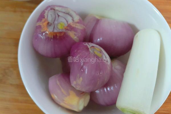 延边辣白菜炖豆腐的做法图解2