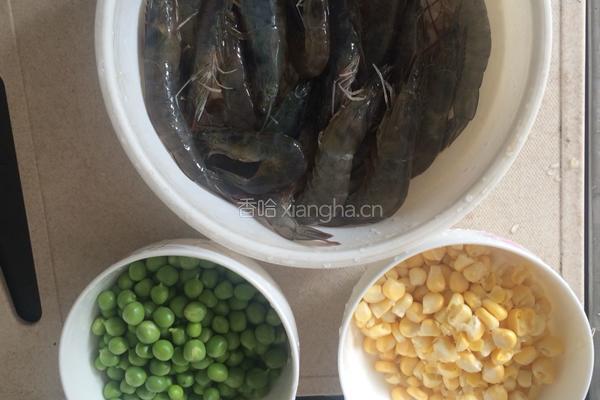 豌豆玉米虾仁的做法图解1