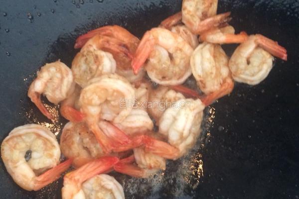 豌豆玉米虾仁的做法图解5