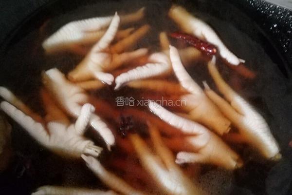 鸡爪子的做法图解4