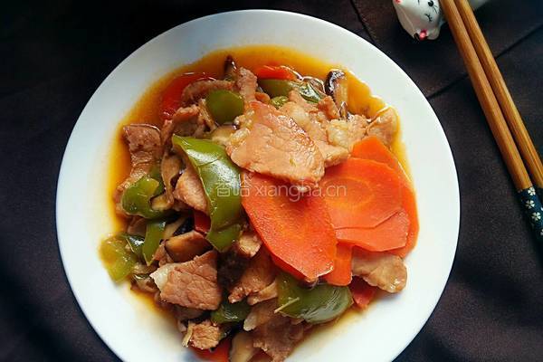 瘦肉炒杂蔬的做法图解8