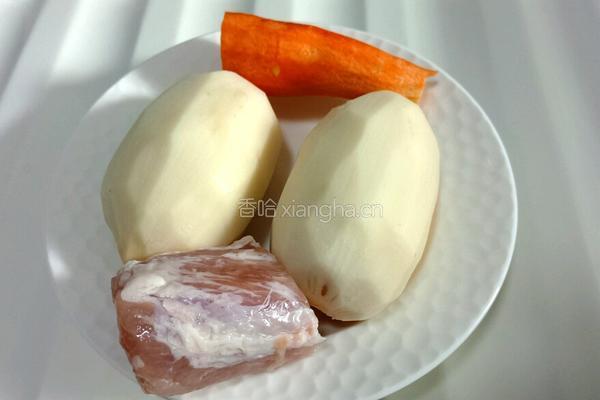 藕片炒肉的做法图解1