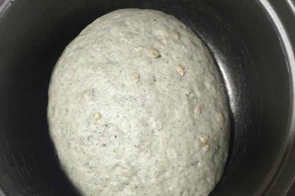 黑芝麻手工馒头的做法图解2