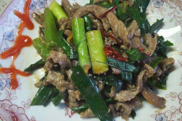 牛肉炒大蒜的做法图解4