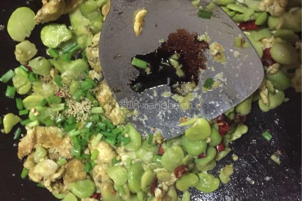 鸡蛋香炒蚕豆的做法图解6
