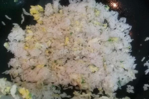 葱花鸡蛋炒饭的做法图解4