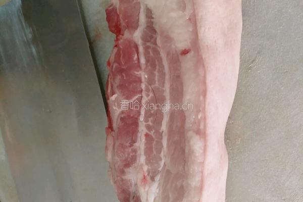 酱爆肉丁的做法图解1
