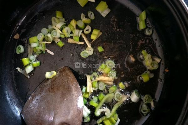 青椒鸡蛋的做法图解3