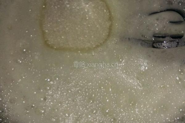 十寸戚风蛋糕的做法图解3