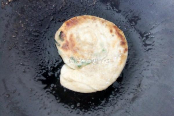 椒盐葱油饼的做法图解13