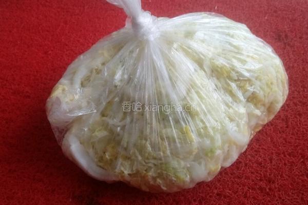 腌酸菜的做法图解7
