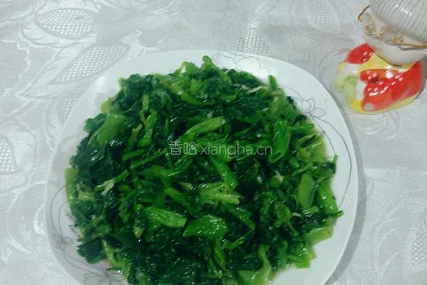 油泼蒜泥菠菜的做法图解7