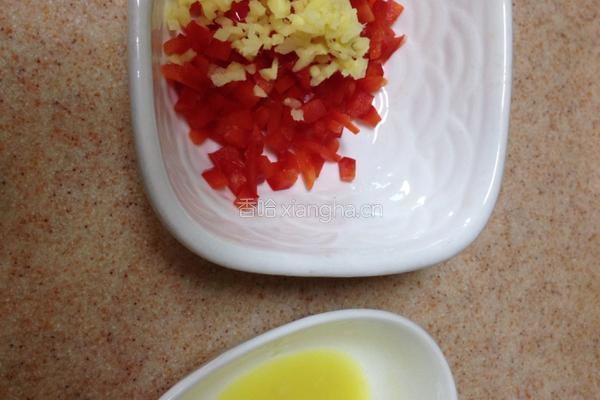 姜汁菠菜的做法图解2