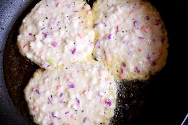 香蕉米饭紫甘蓝饼的做法图解5