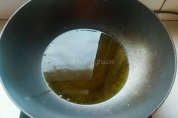 酥炸鲫鱼的做法图解4