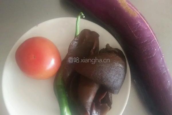 红烧茄子的做法图解1